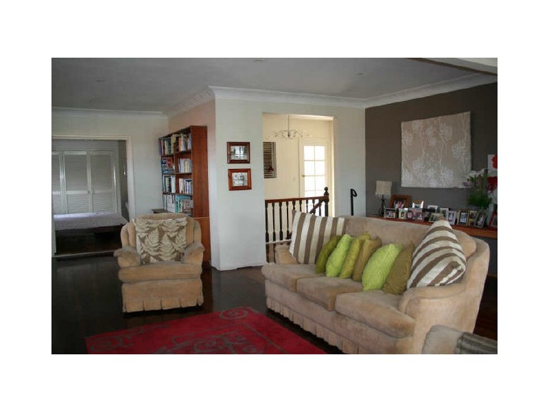 17 Aveling Street, Wavell Heights QLD 4012