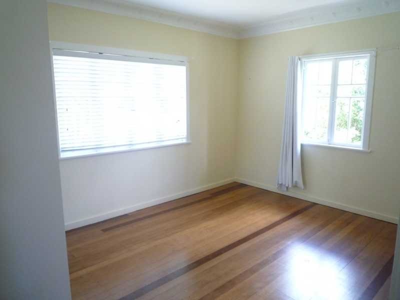 34 Allowrie Street, Stafford QLD 4053