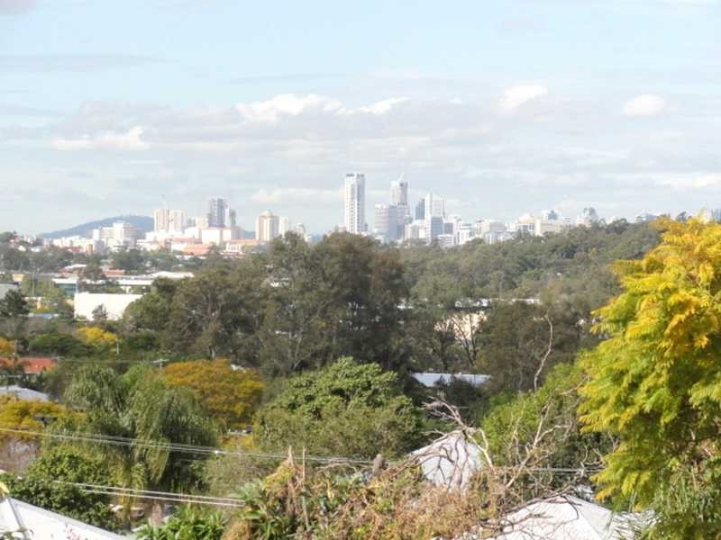 34 Allowrie Street, Stafford QLD 4053