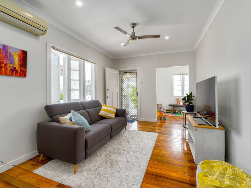 59 Reuben Street, Stafford QLD 4053