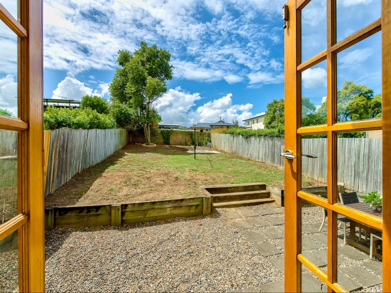 59 Reuben Street, Stafford QLD 4053