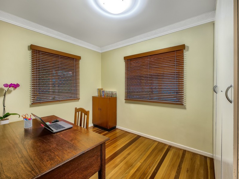 10 Mayflower Street, Geebung QLD 4034