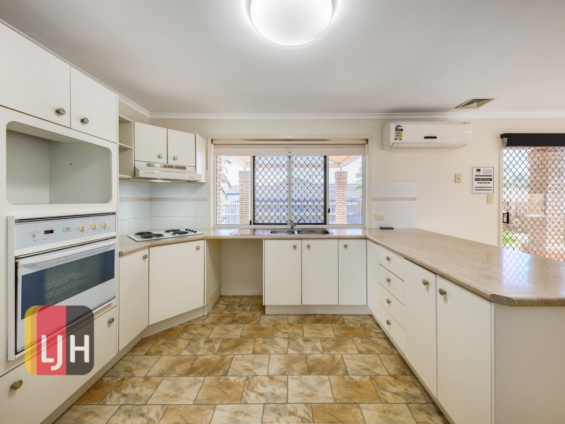 18 Redford Crescent, Mcdowall QLD 4053