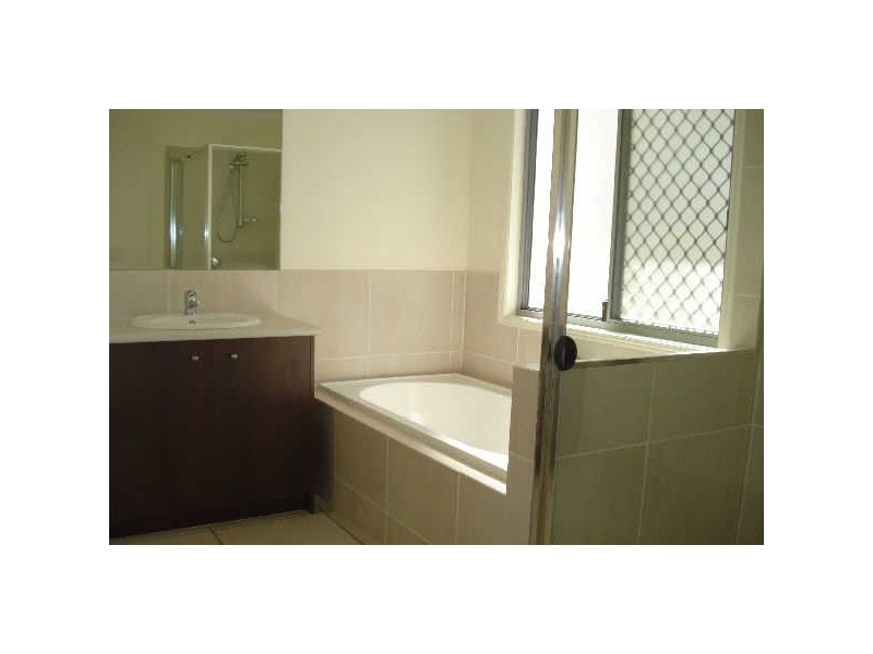 105 Glenholm Street, Mitchelton QLD 4053