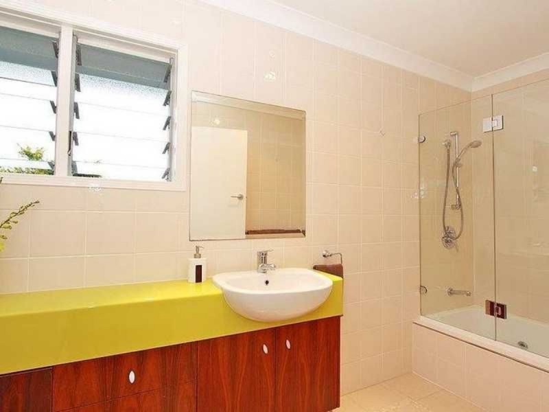 20 Burbank Street, Stafford Heights QLD 4053