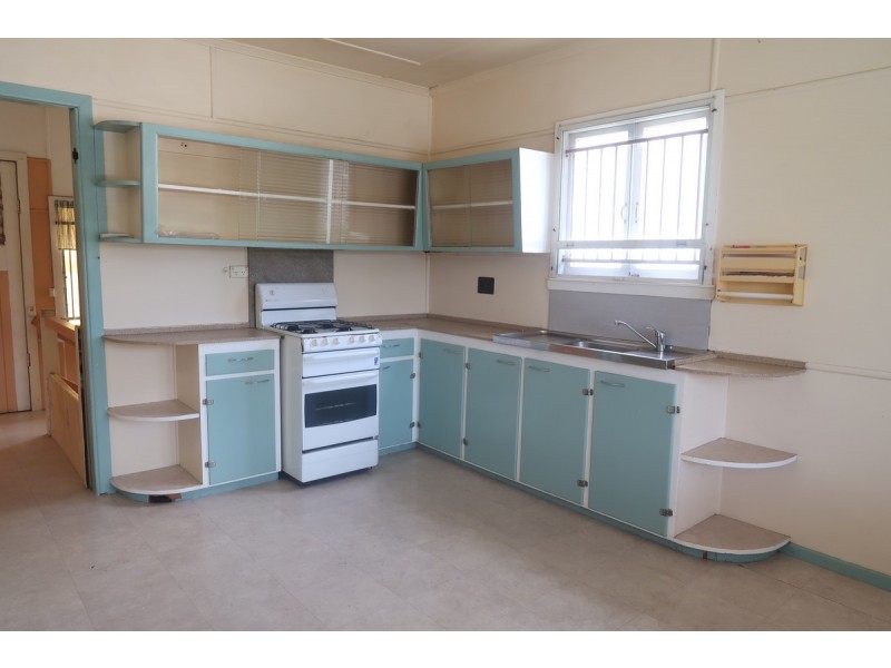 18 Almond Street, Northgate QLD 4013