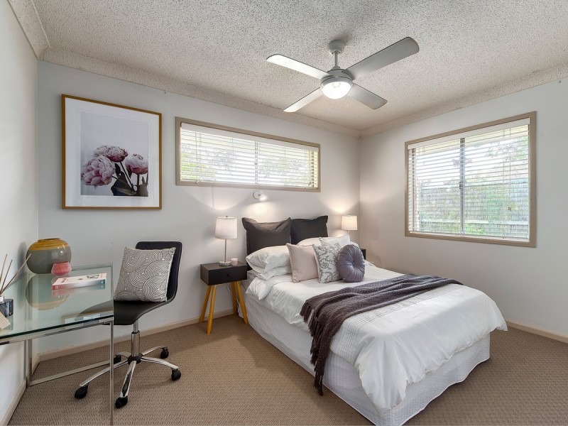 2 Warringah Street, Everton Park QLD 4053