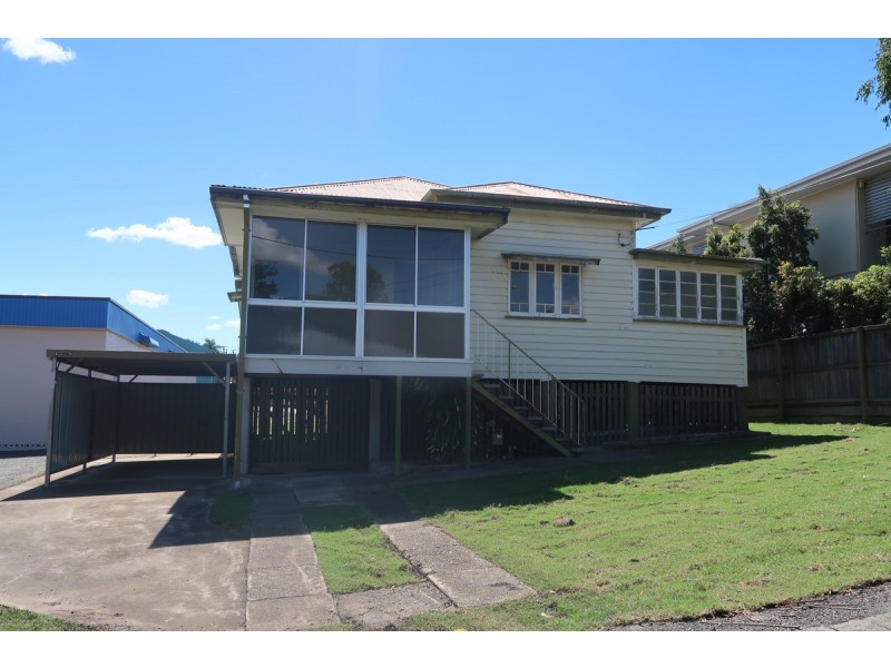 17 Rhodes Street, Stafford QLD 4053