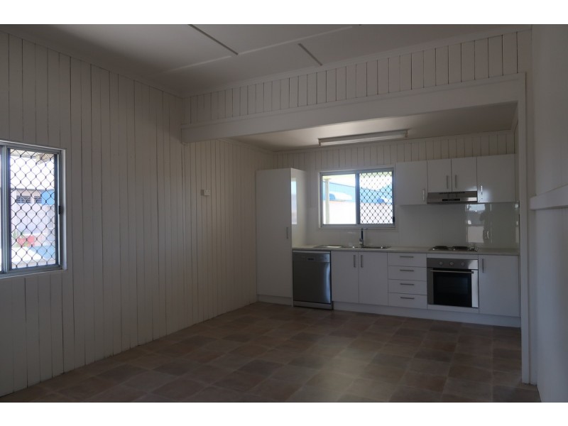 17 Rhodes Street, Stafford QLD 4053