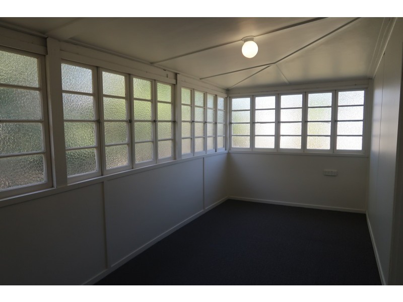 17 Rhodes Street, Stafford QLD 4053