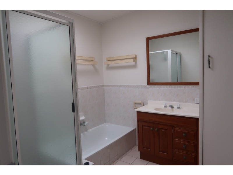 17 Rhodes Street, Stafford QLD 4053