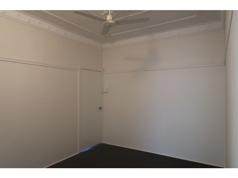 17 Rhodes Street, Stafford QLD 4053