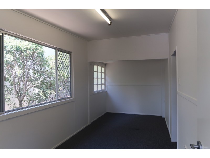 17 Rhodes Street, Stafford QLD 4053