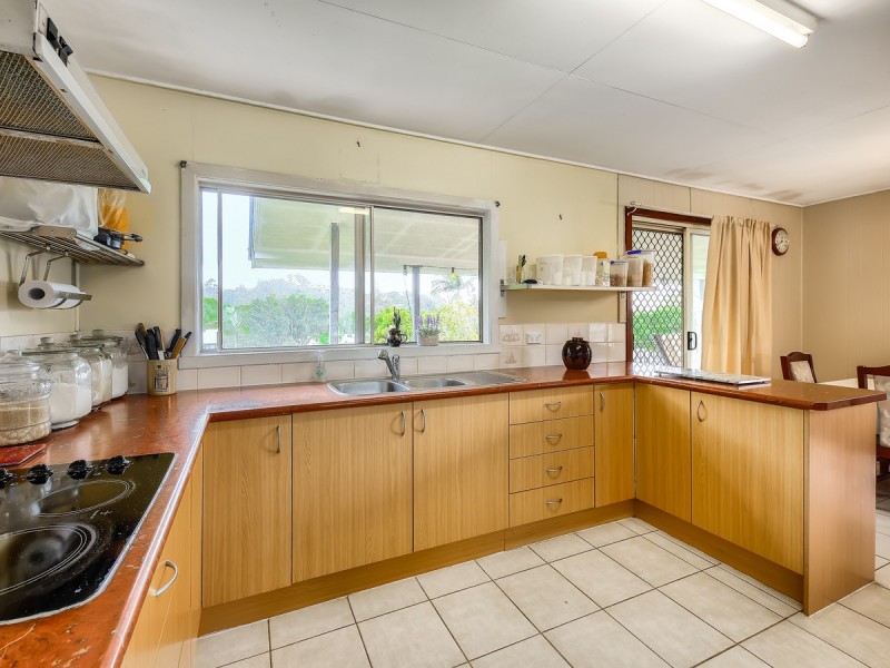 291 Kitchener Road, Stafford Heights QLD 4053