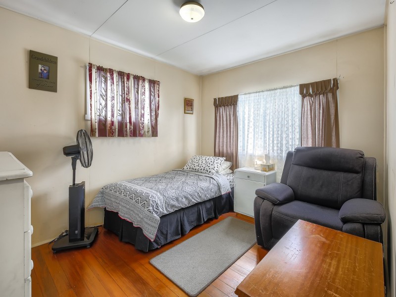 291 Kitchener Road, Stafford Heights QLD 4053