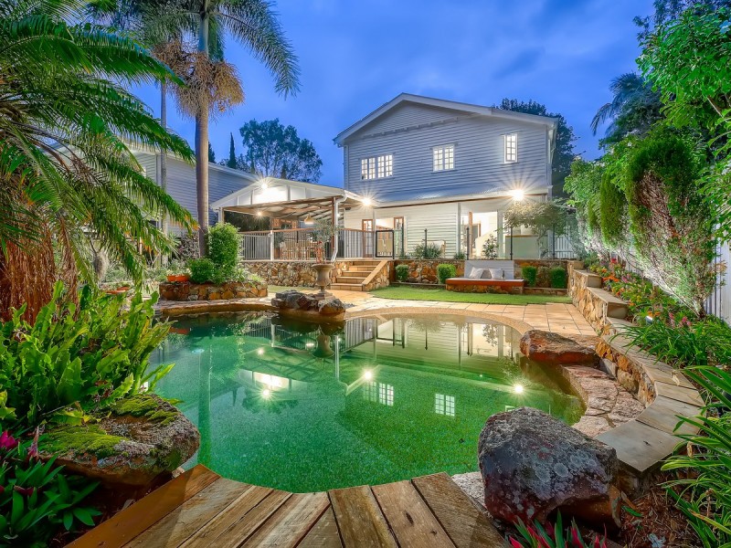 17 Brickfield Street, Windsor QLD 4030
