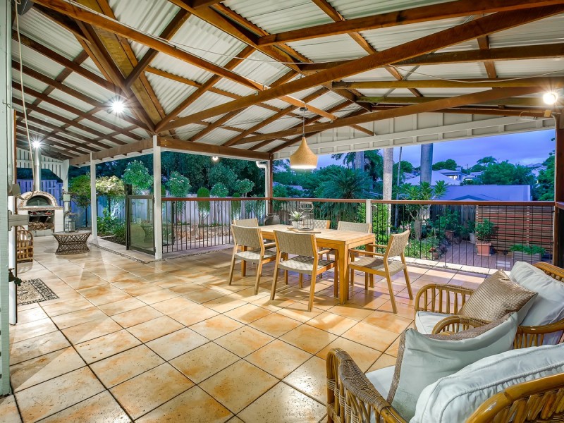 17 Brickfield Street, Windsor QLD 4030