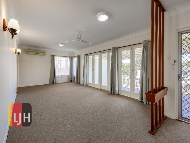 71 Gordon Parade, Everton Park QLD 4053