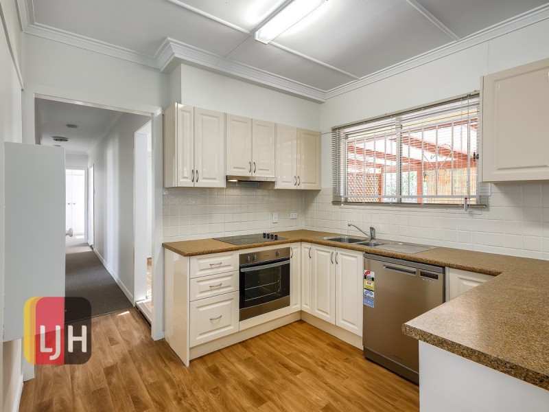 71 Gordon Parade, Everton Park QLD 4053