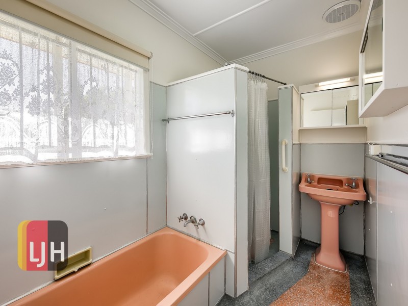 71 Gordon Parade, Everton Park QLD 4053