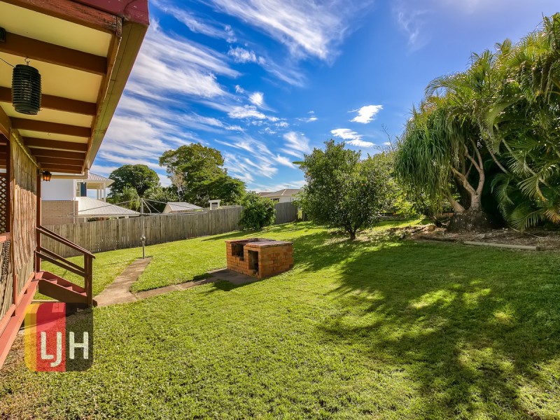 71 Gordon Parade, Everton Park QLD 4053