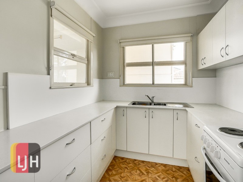 1 Reuben Street, Stafford QLD 4053