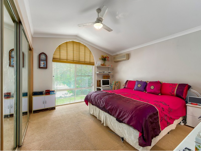 2 Keitel Close, Bridgeman Downs QLD 4035
