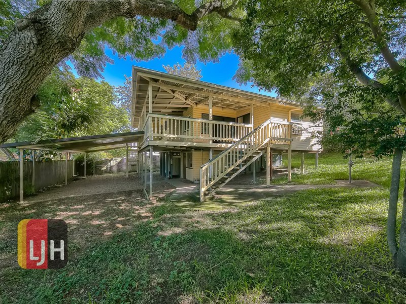 28 Armfield Street, Stafford QLD 4053