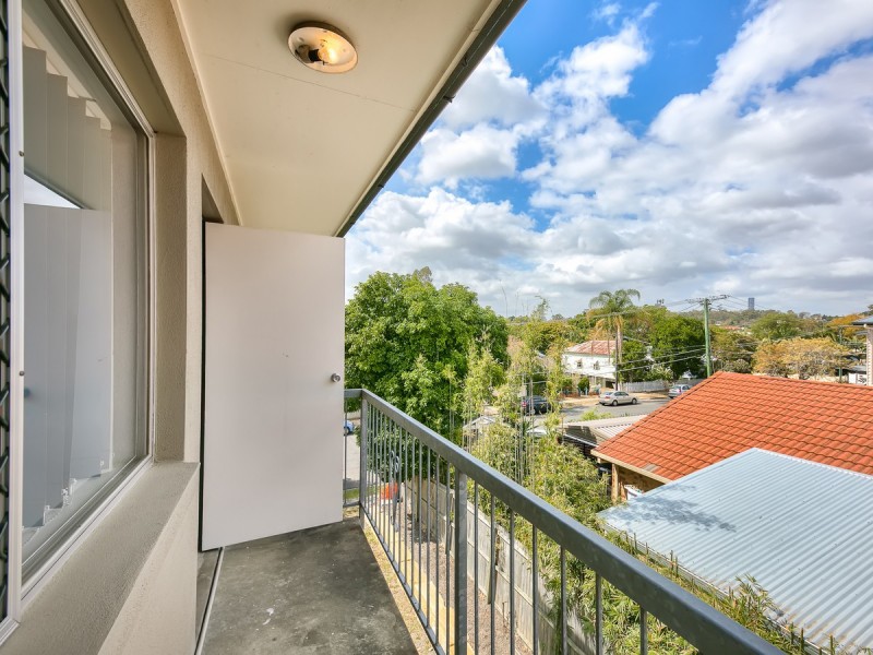4/14 Foster Street, Newmarket QLD 4051