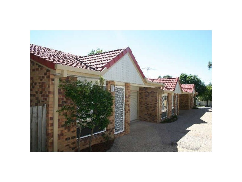 2/10 Foster Street, Newmarket QLD 4051