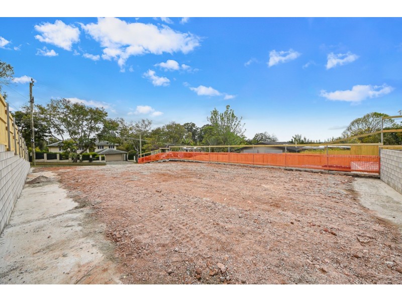 16 Lawrence Road, Chermside West QLD 4032
