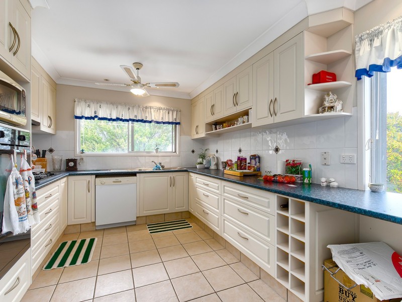 3 Winton Street, Stafford Heights QLD 4053