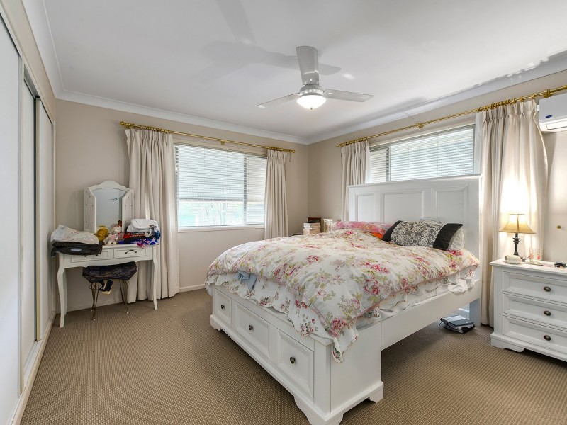 3 Winton Street, Stafford Heights QLD 4053