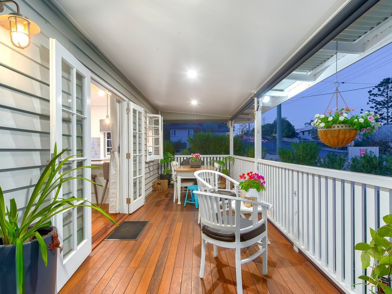 136 Clifford Street, Stafford Heights QLD 4053