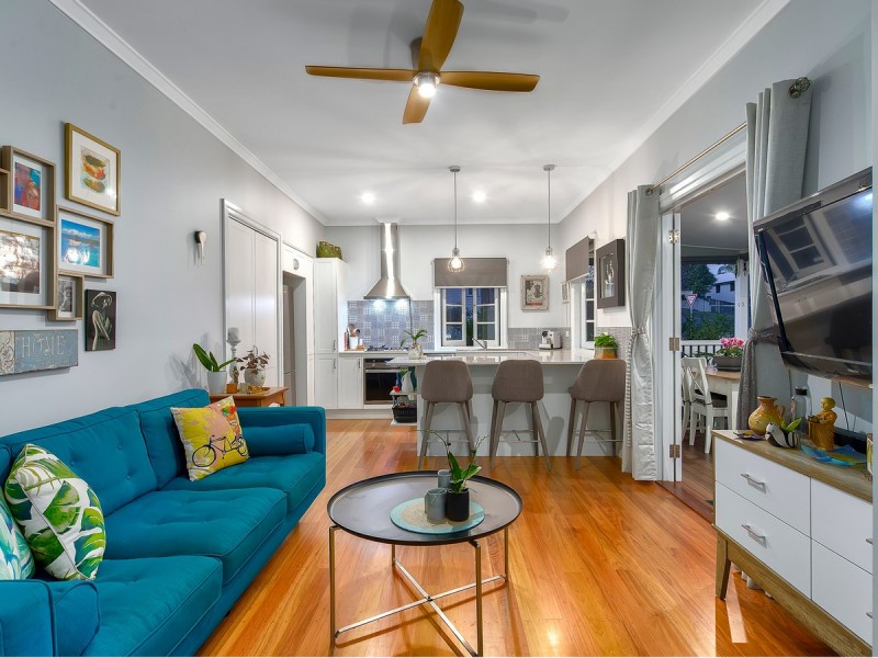 136 Clifford Street, Stafford Heights QLD 4053