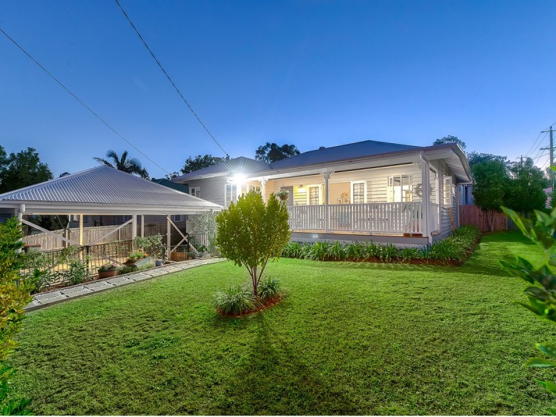 136 Clifford Street, Stafford Heights QLD 4053