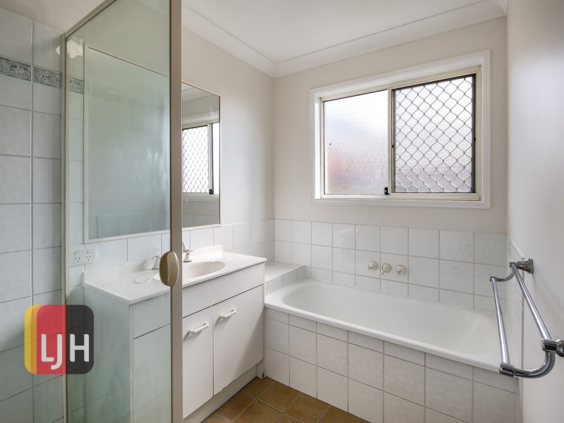 House 10/82 Bergin Road, Ferny Grove QLD 4055