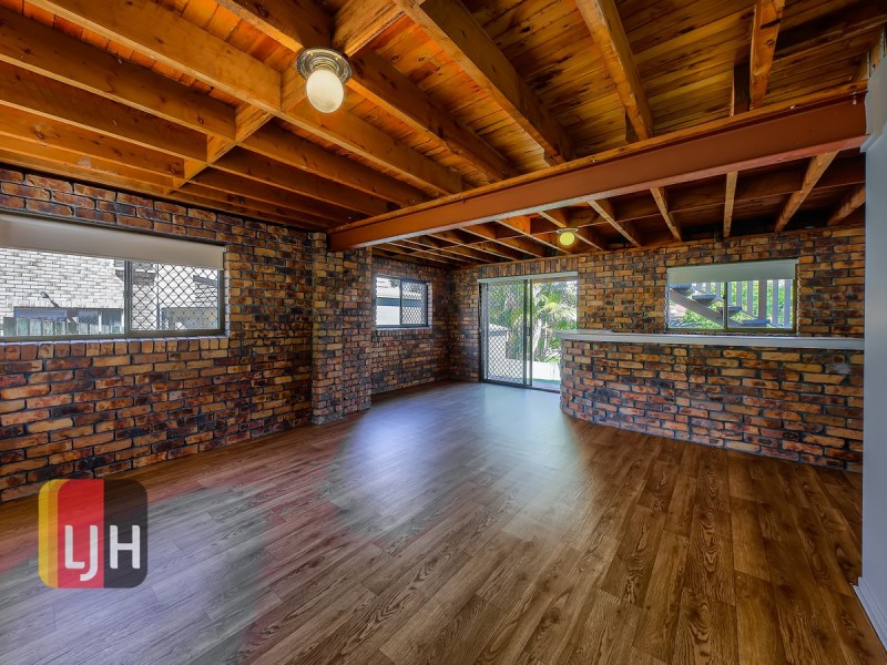 17 Costello Place, Stafford Heights QLD 4053