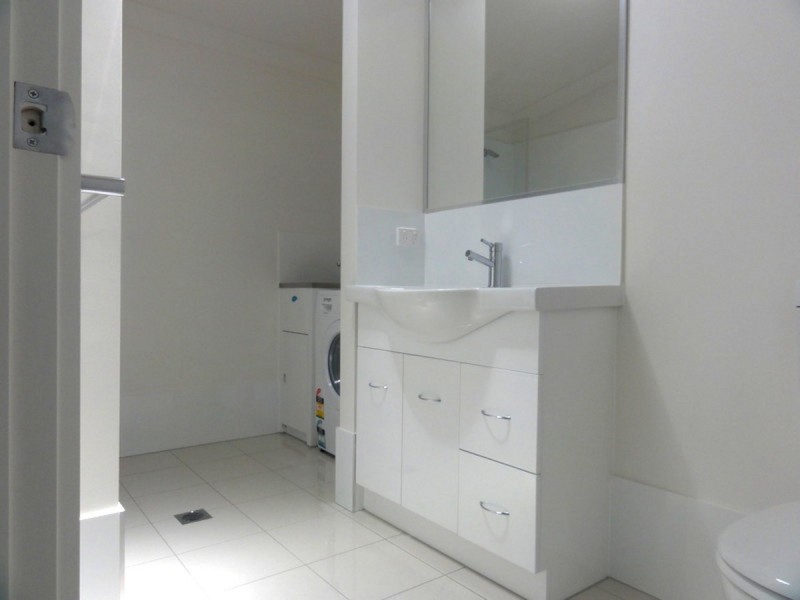 231/83 Lawson Street, Morningside QLD 4170