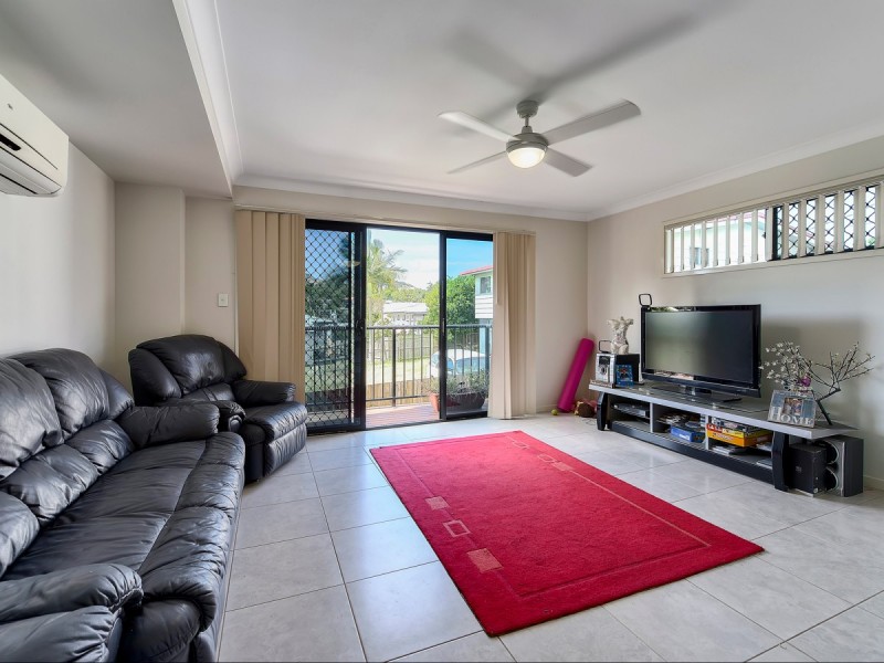 287 Kitchener Road, Stafford Heights QLD 4053