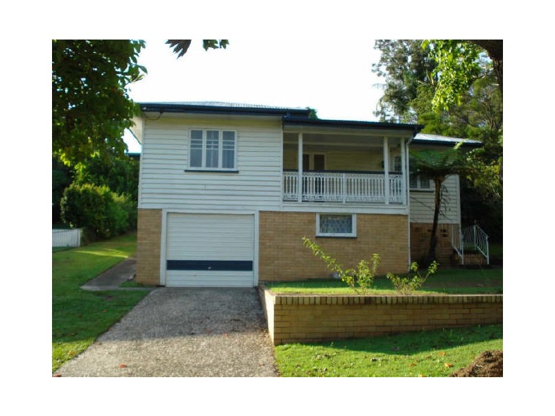 29 Burrowa Street, Stafford QLD 4053