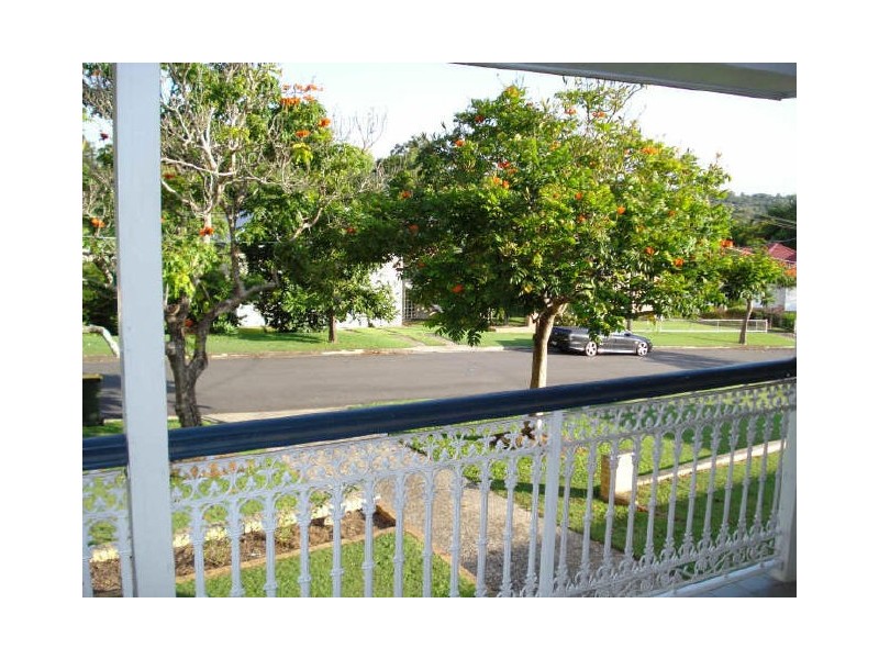 29 Burrowa Street, Stafford QLD 4053