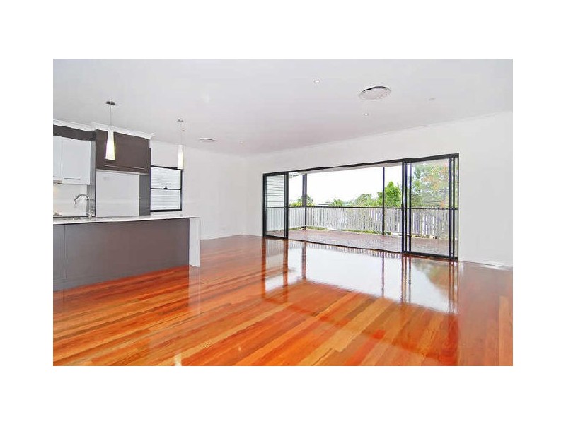 82 Reuben Street, Stafford QLD 4053