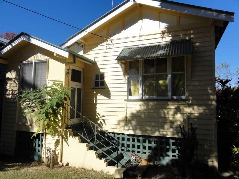 27 Grafton Street, Windsor QLD 4030