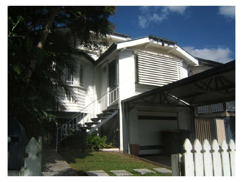 217 Hudson Road, Wooloowin QLD 4030