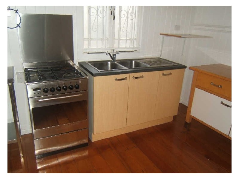 217 Hudson Road, Wooloowin QLD 4030