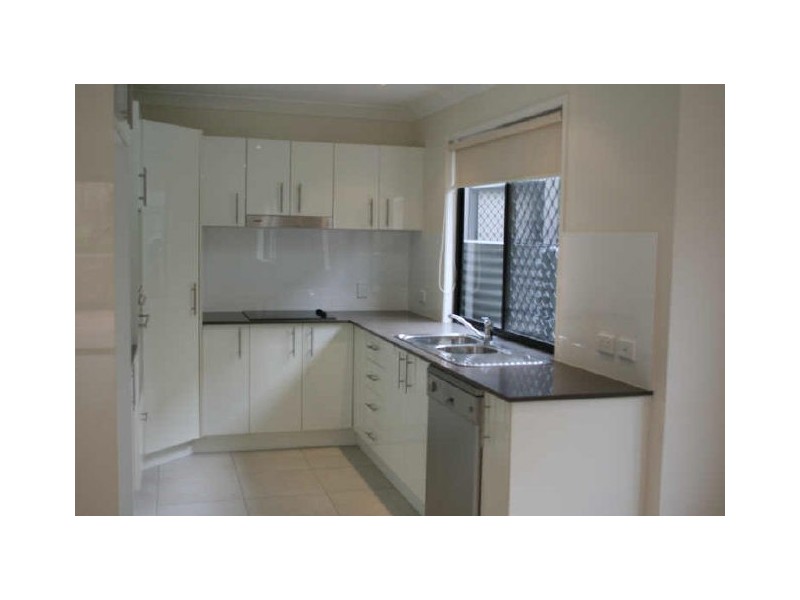 2/9 Western Avenue, Chermside QLD 4032