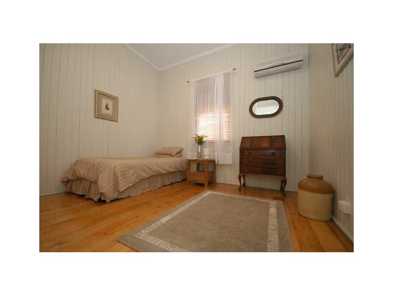 20 Cumberland Street, Windsor QLD 4030