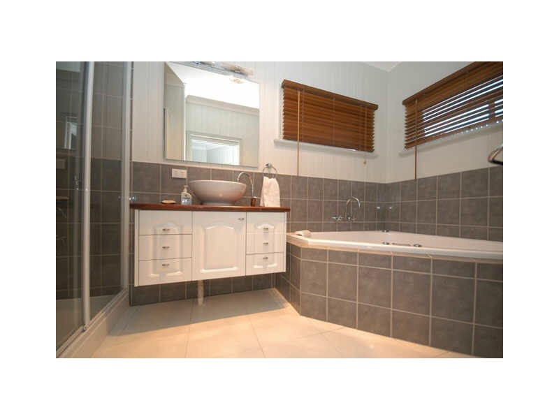 20 Cumberland Street, Windsor QLD 4030