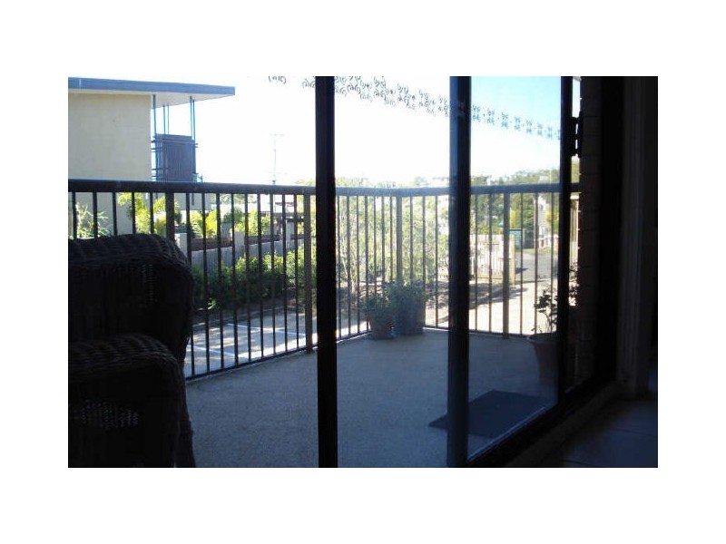 2/61 Erneton Street, Newmarket QLD 4051